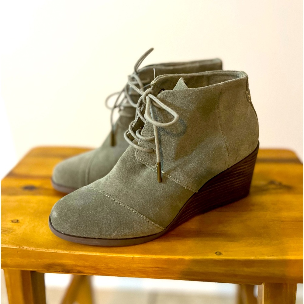 TOMS gray booties. Women’s size 7. NWOT.